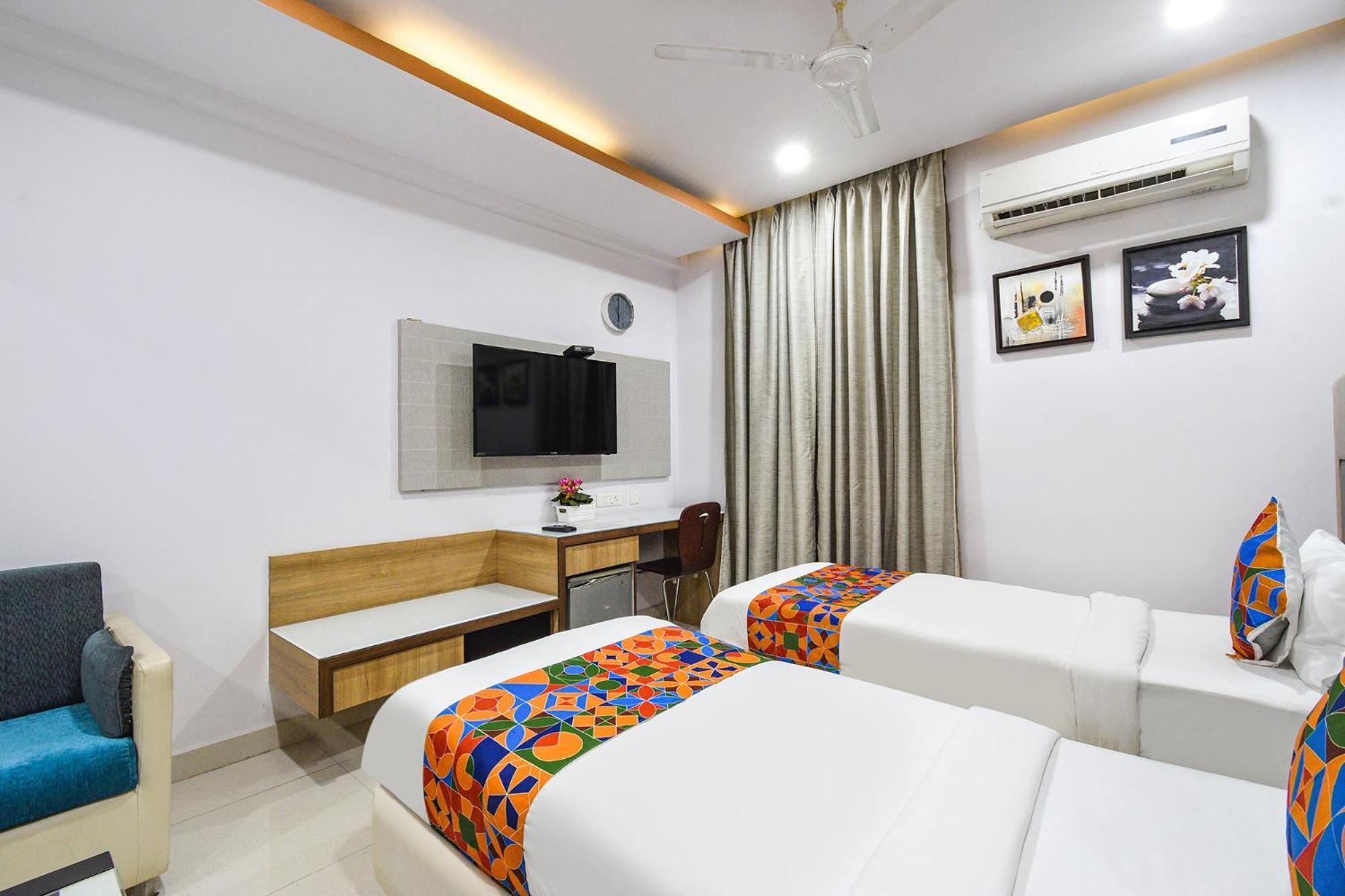 Fabhotel Aditya Homes - Nr Isb, Gachibowli Hyderabad Ngoại thất bức ảnh